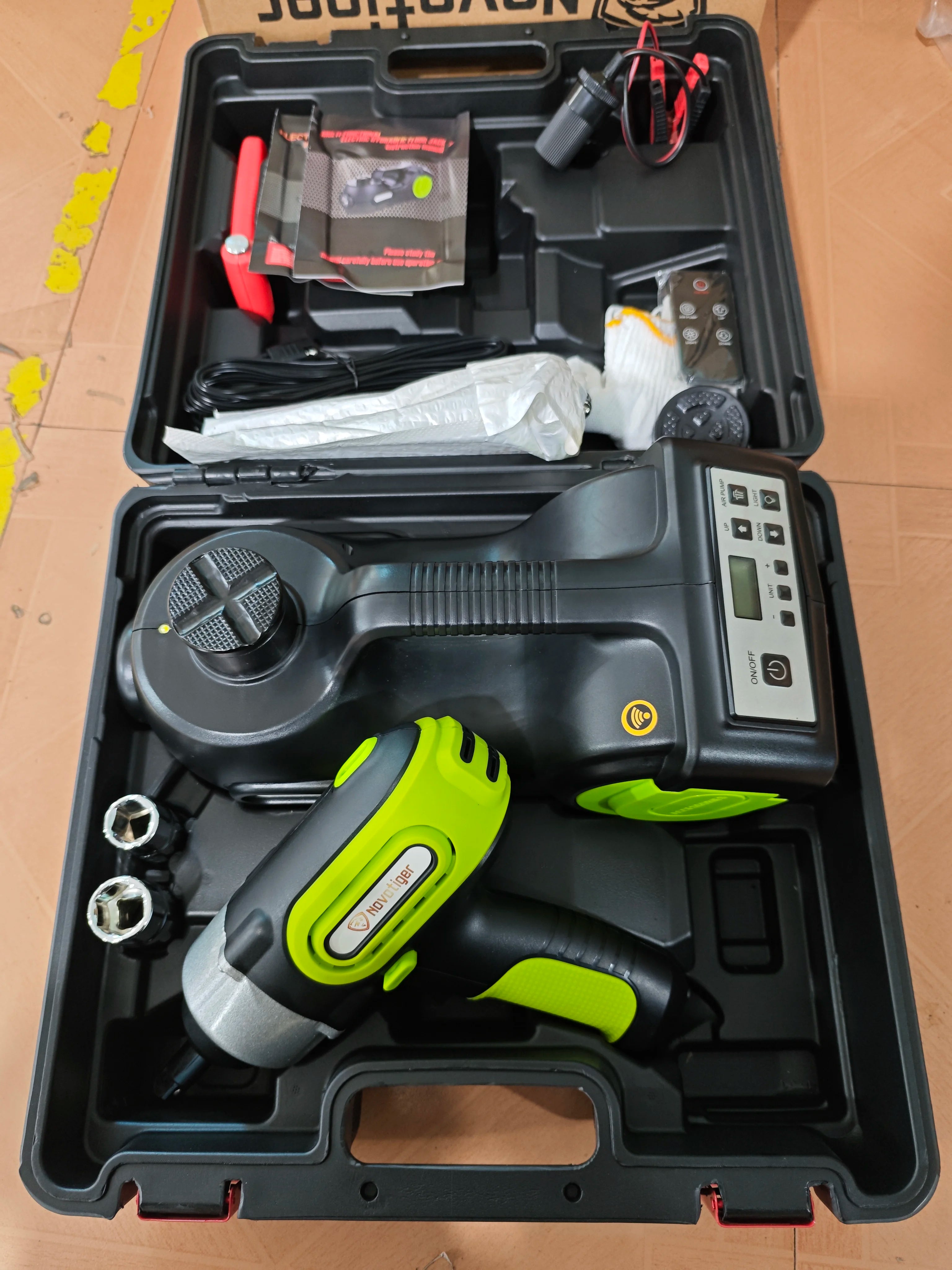 Electric Car Jack 5 Ton 4 in 1 Electric Hydraulic Jack 155-530mm With Electric Wrench Compressor LED Light