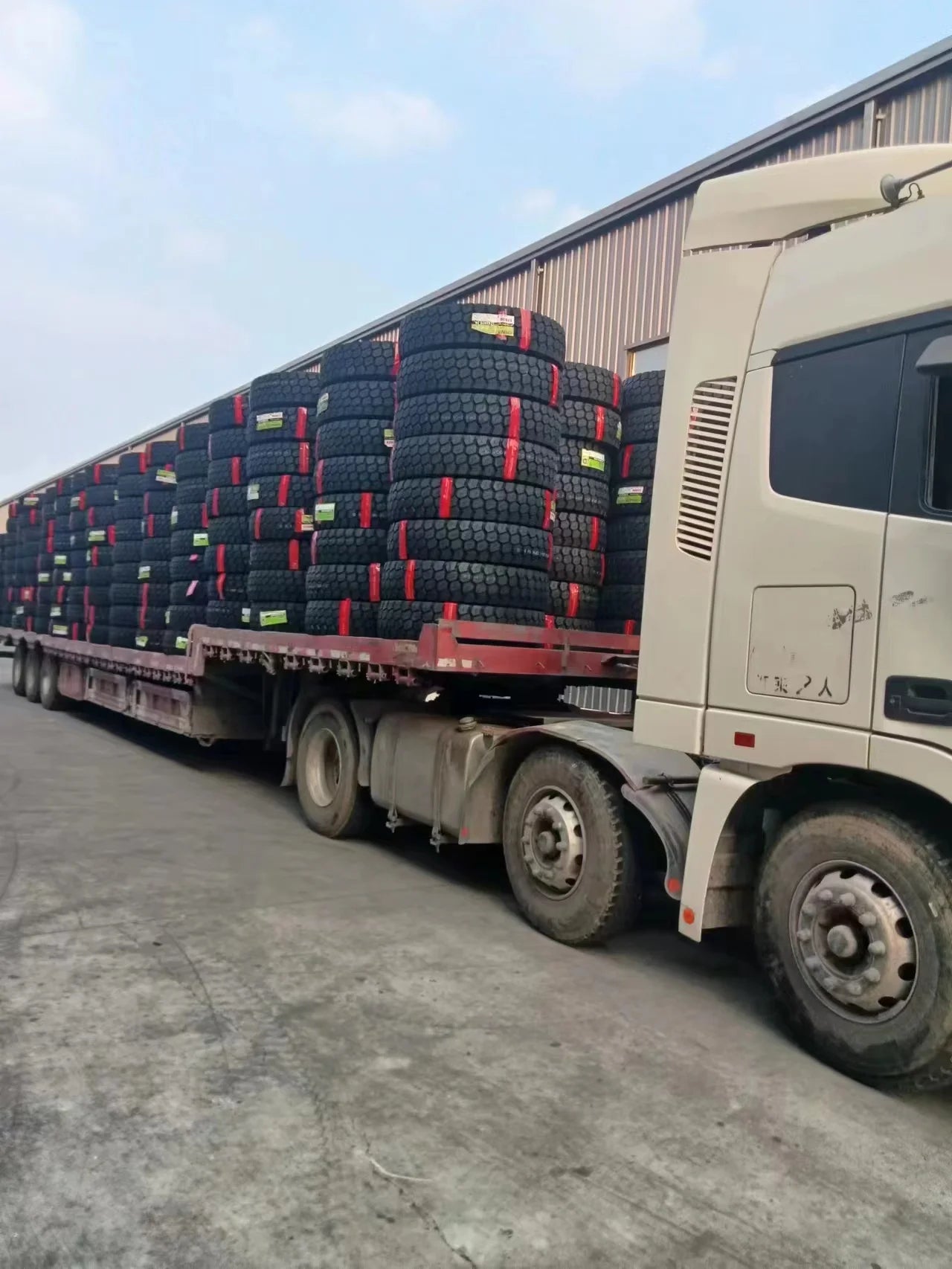 Chinese 2024 New Passenger Car Tires Truck Tire 7.50-16 750/16 750r16 7.50R16 Commercial Wheels 1000/20 Tube Type Tyres
