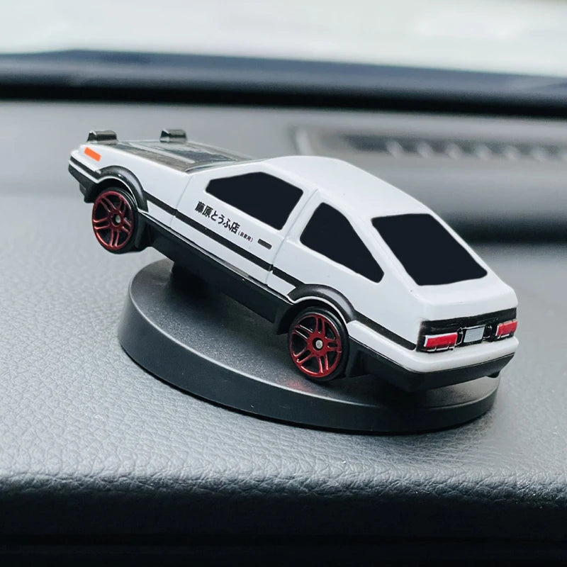 360° Rotating AE86 Car Dashboard Decor Swivel Ornament Mini Alloy Drift Motion Model Center Console Vehicle Interior Accessories