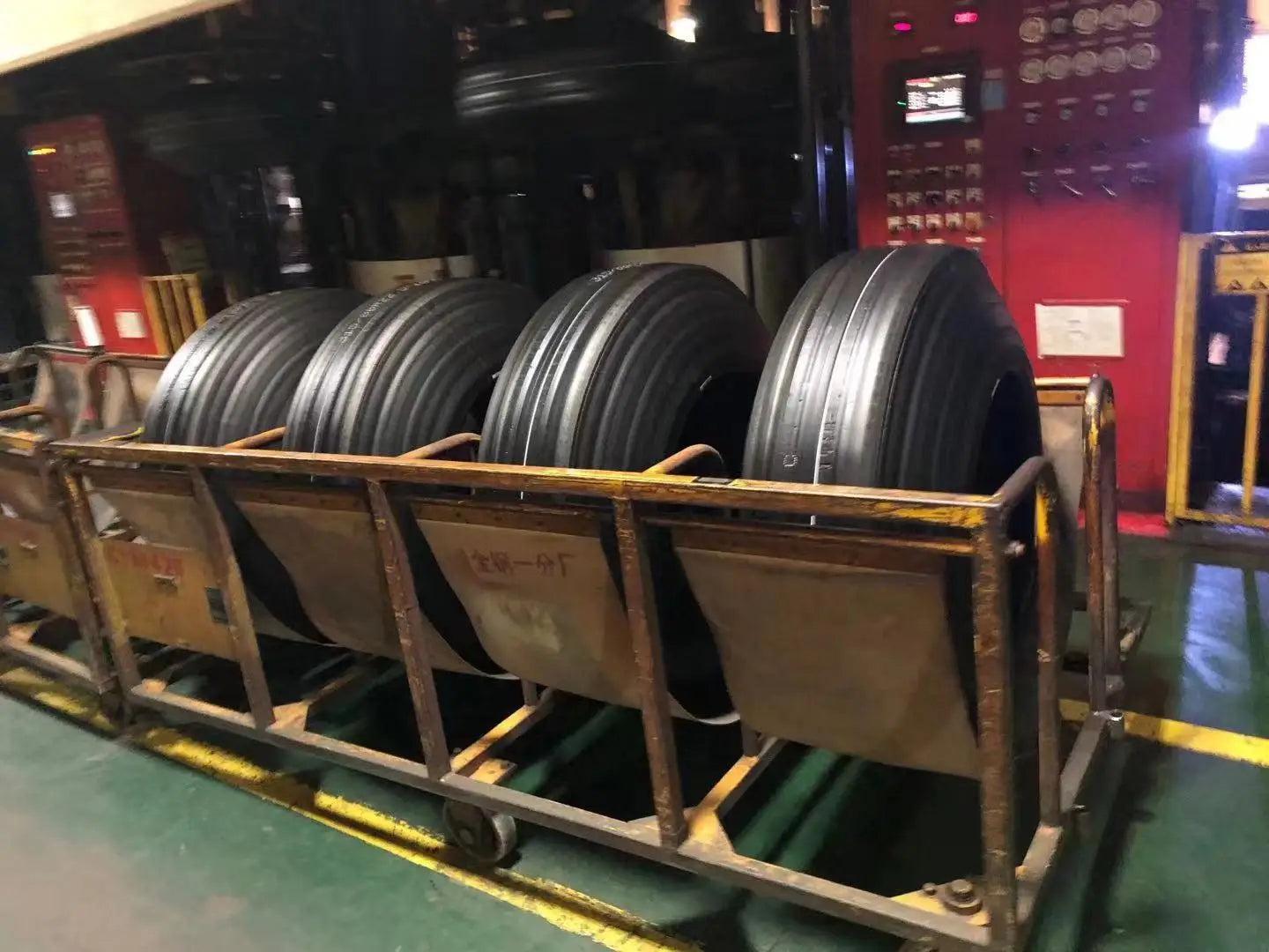 Chinese 2024 New Passenger Car Tires Truck Tire 7.50-16 750/16 750r16 7.50R16 Commercial Wheels 1000/20 Tube Type Tyres
