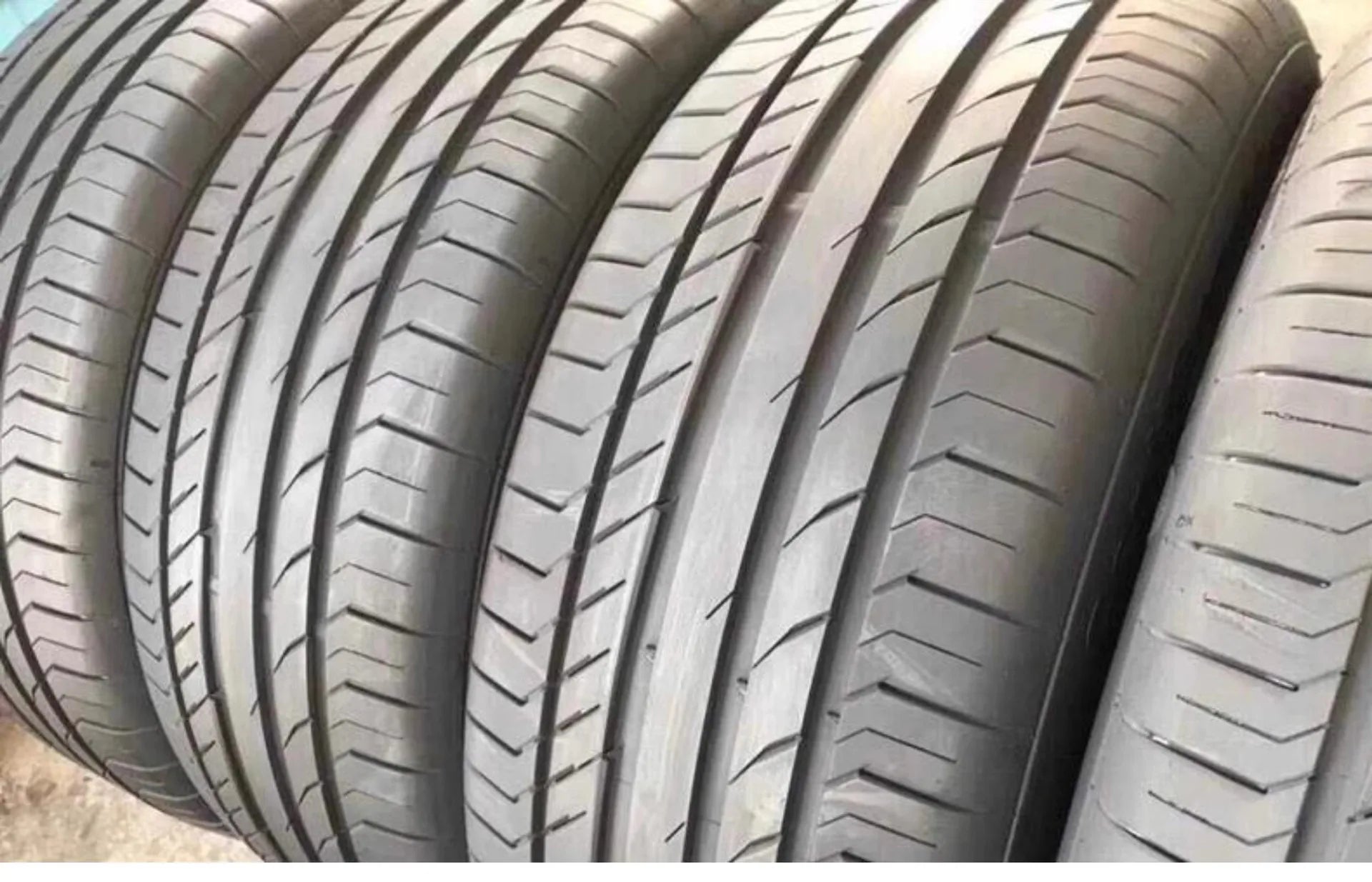 285/40R23 325/35R23 Wholesale High-Performance Auto Part Radial Tubeless Tires for  GLS63 215/65r16 Tire
