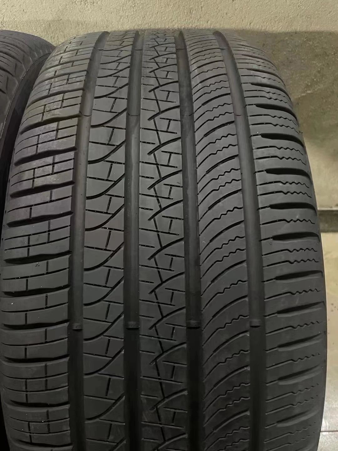 Brand New Wholesale Chinese Manufacture Radial Tubeless Pcr Passenger Car Tires Summer Tyres