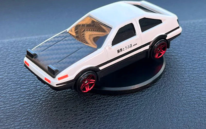 360° Rotating AE86 Car Dashboard Decor Swivel Ornament Mini Alloy Drift Motion Model Center Console Vehicle Interior Accessories