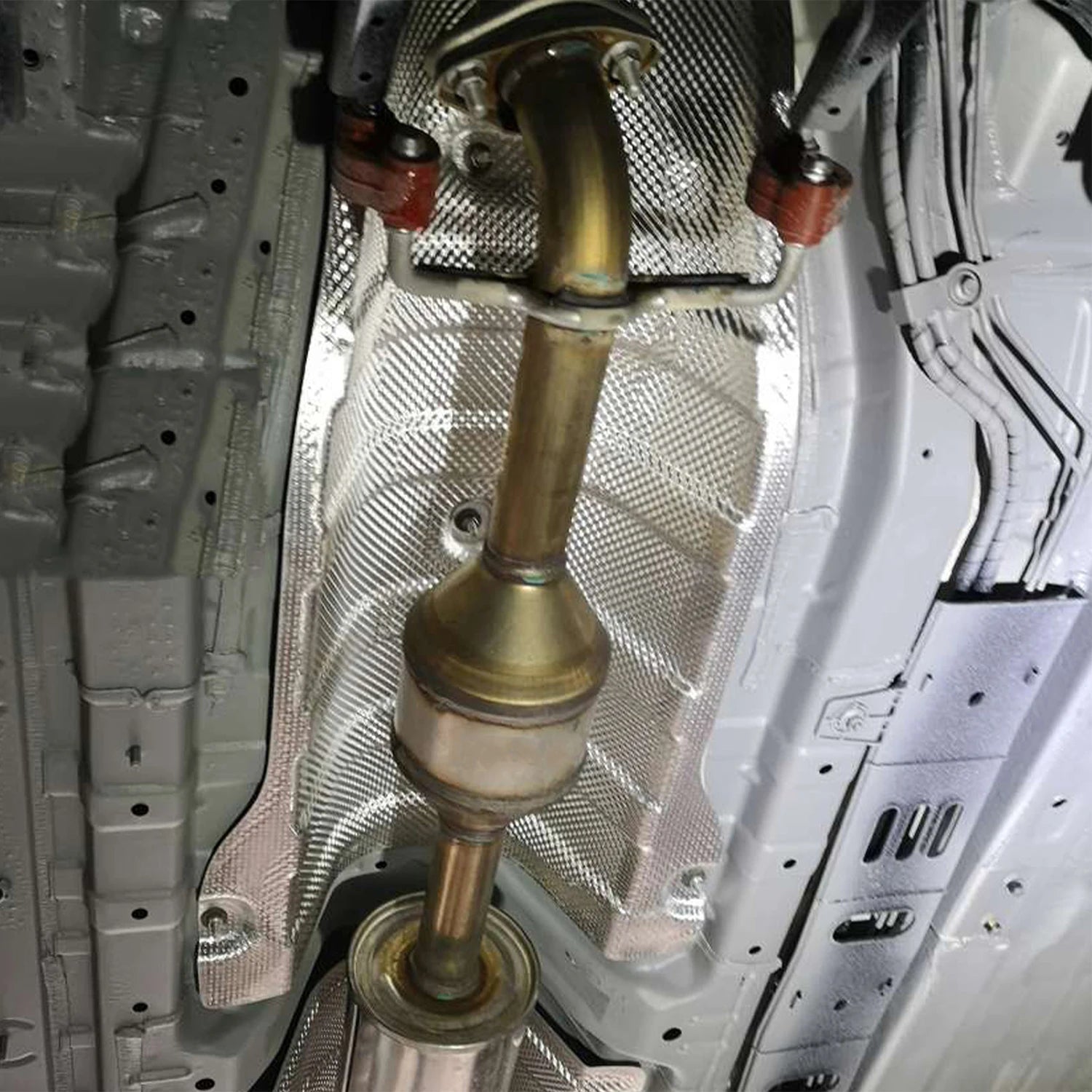 Silver Embossed Aluminum Heat Shield Exhausts Electrical Turbo Heat Insulation Auto Temperature Isolated Sticker Exhaust Systems